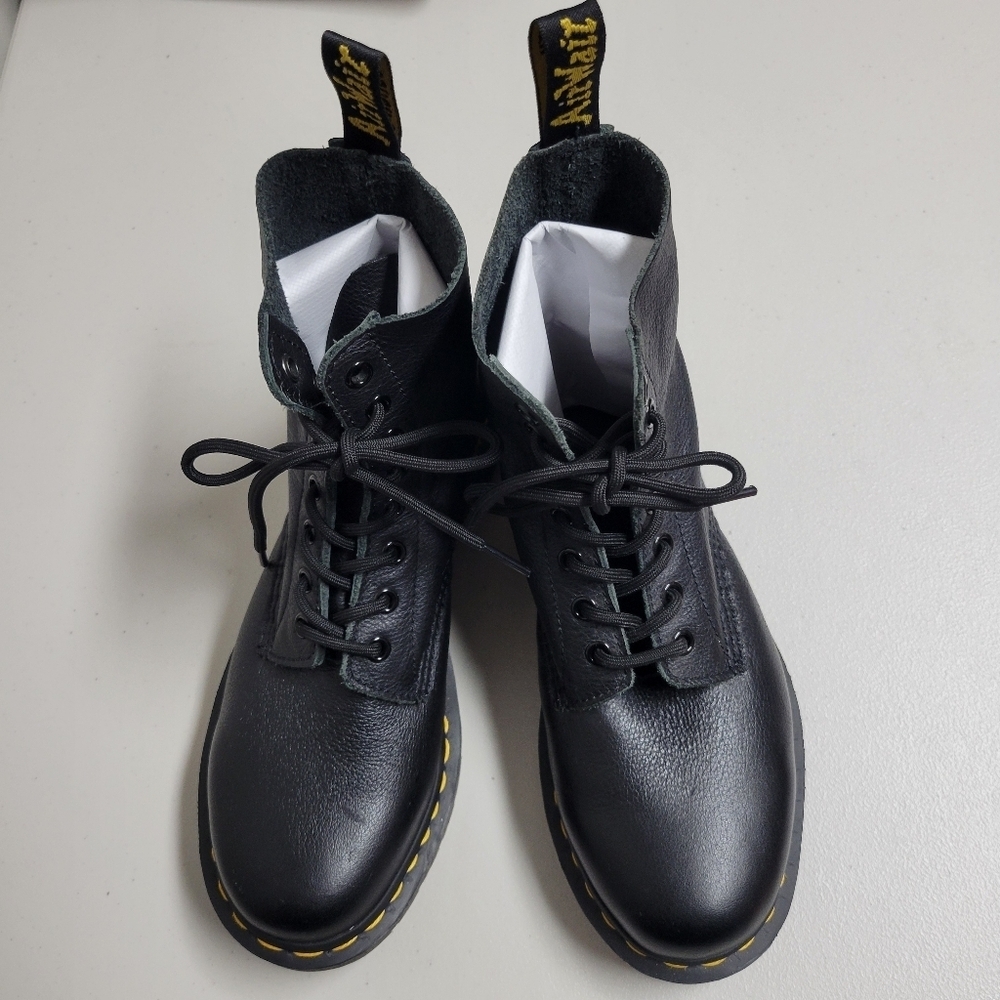Dr.Martens Pascal Black Leather Lace-Up Boots Size 8.